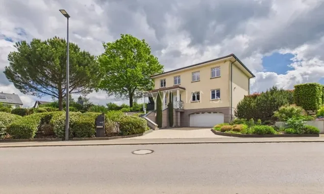 Недвижимость Villa 3 bedrooms for sale in Garnich: 2