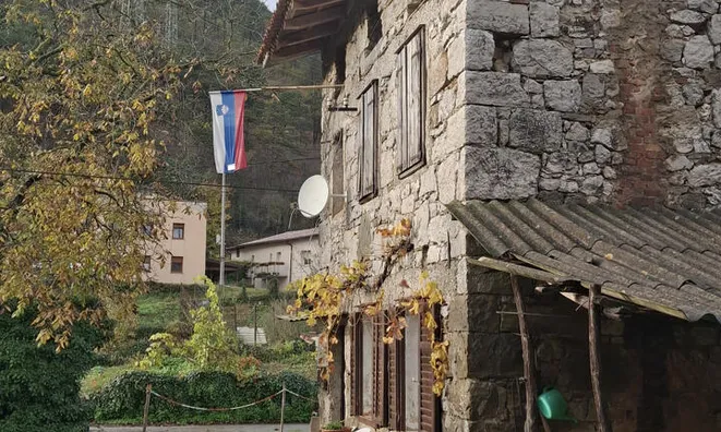 Недвижимость House, Grgar: 4