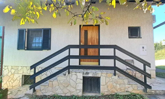 Недвижимость House, Grushkovets: 2