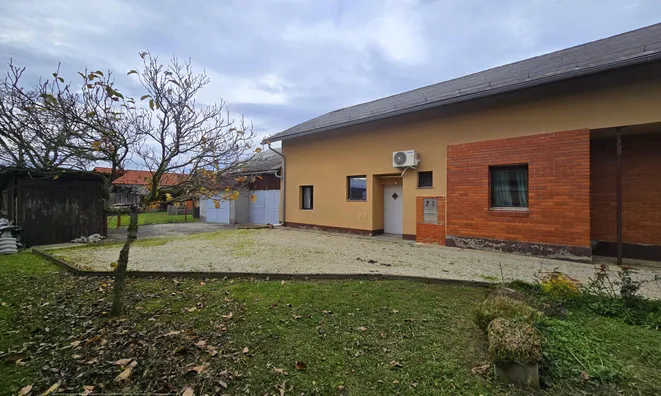 Недвижимость House in Dobrovnik: 9