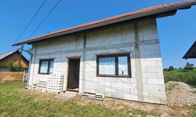 Недвижимость House, Grushkovets: 3