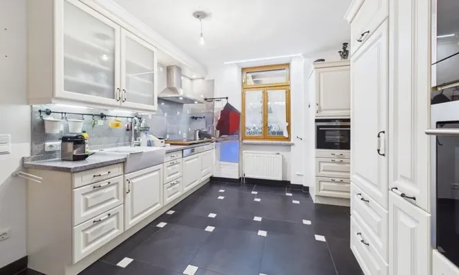 Недвижимость House 5 bedrooms for sale in Machtum: 5