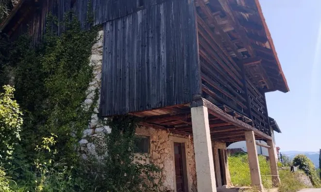 Недвижимость House in Topolšica: 1