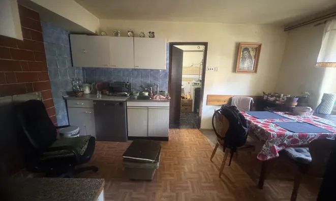 Недвижимость House, Vimol by the Suburb: 6