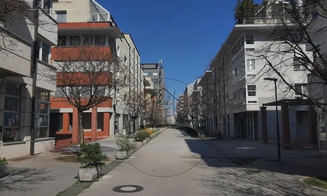 Недвижимость Коммерческое помещение в центре: 1