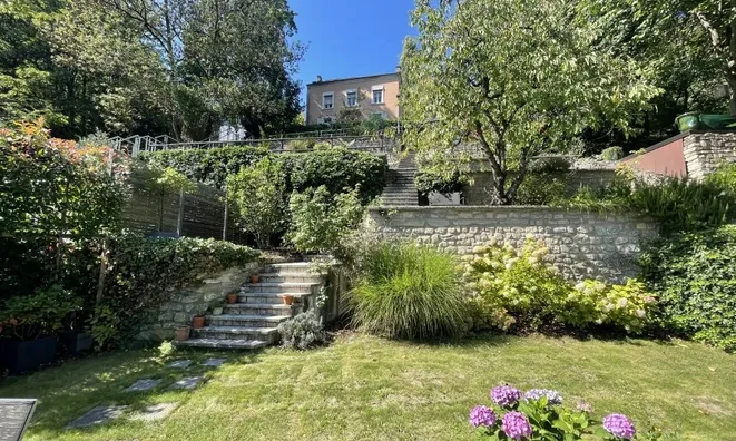 Недвижимость Penthouse 2 bedrooms for sale in Luxembourg-Limpertsberg: 1