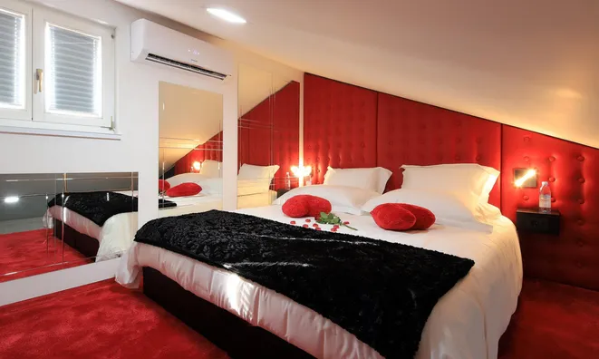 Недвижимость One-room apartment in Piran: 2