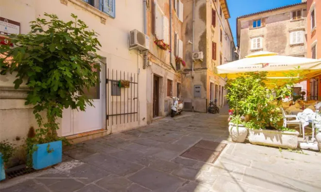 Недвижимость Studio Apartment Piran Center: 2
