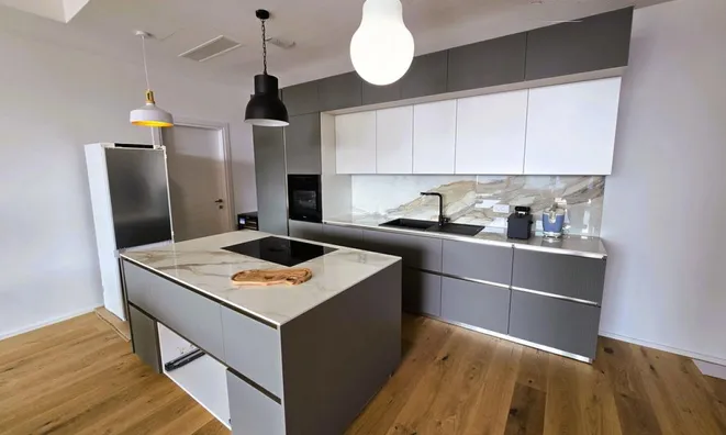 Недвижимость Three-room penthouse in Koper: 8