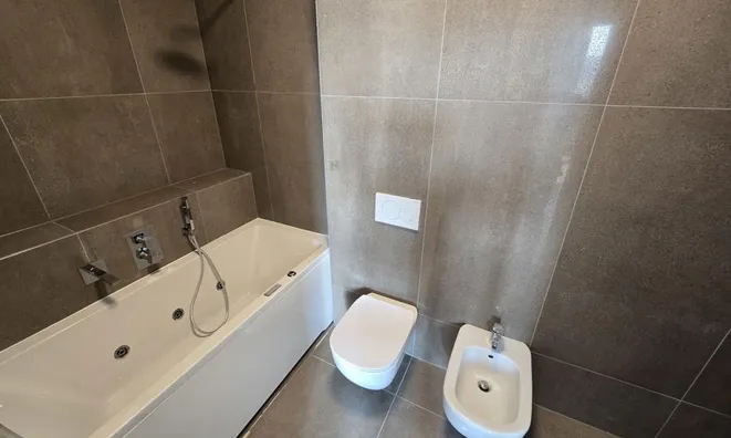 Недвижимость Three-room penthouse in Koper: 13