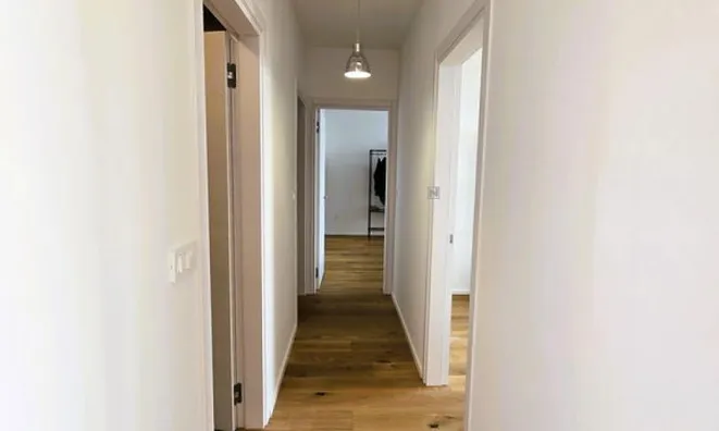 Недвижимость Three-room penthouse in Koper: 14