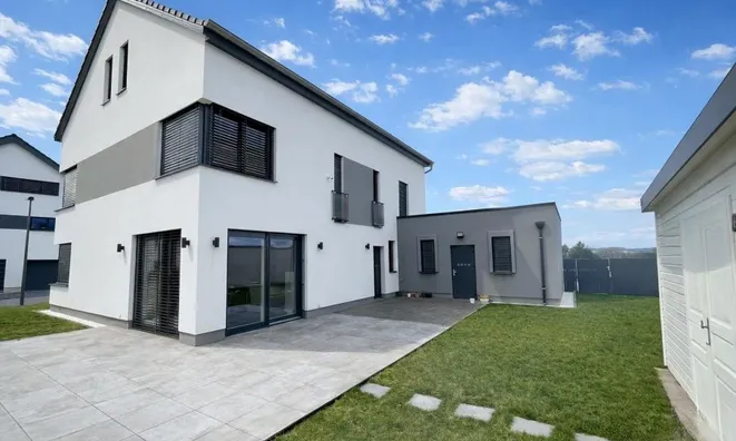 Недвижимость House 4 bedrooms for sale in Wiltz: 1
