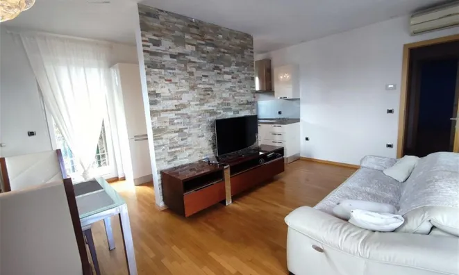 Недвижимость Two-room apartment in Koper: 2