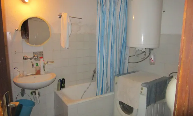 Недвижимость Four-room apartment in the center of Piran: 23