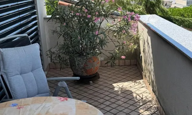 Недвижимость Two-room apartment with a sea view: 2