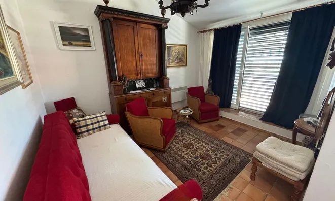 Недвижимость Two-room apartment with a sea view: 6