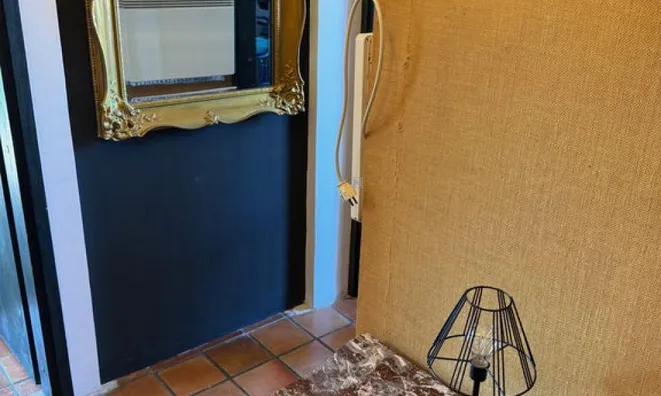 Недвижимость Two-room apartment with a sea view: 13