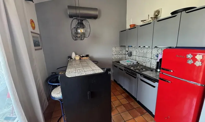 Недвижимость Two-room apartment with a sea view: 14