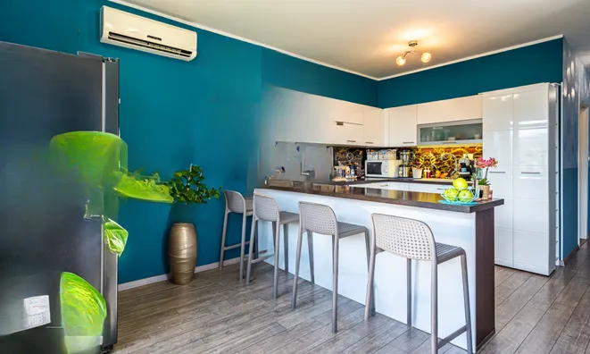 Недвижимость Apartment with a large terrace: 4