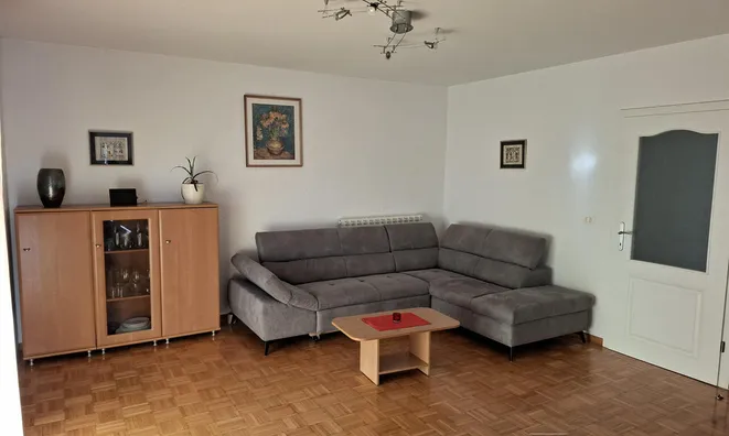 Недвижимость Four-room apartment in Dekani: 10
