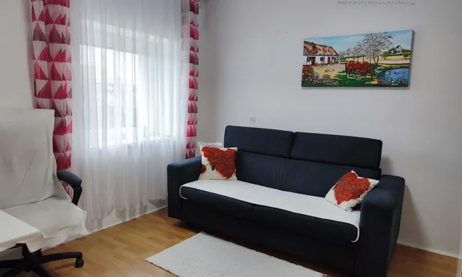 Недвижимость Three-room apartment on Poveshka Street: 6