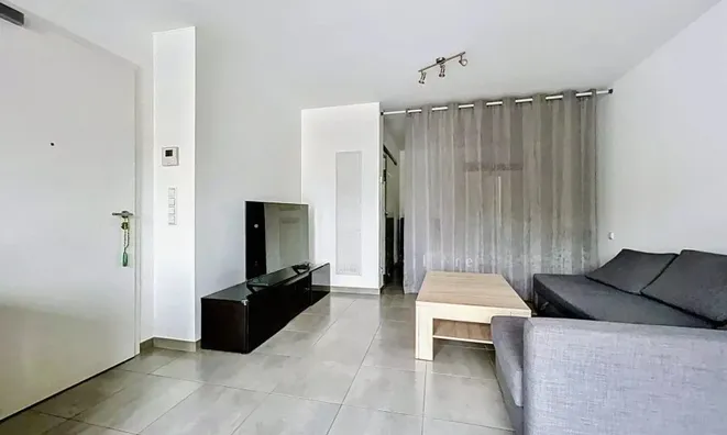 Недвижимость Studio for sale in Schifflange: 2