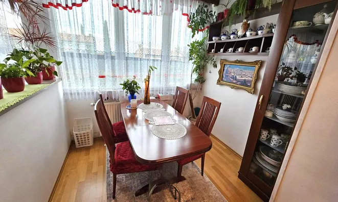 Недвижимость One-bedroom apartment with parking: 6