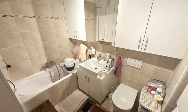 Недвижимость One-bedroom apartment with parking: 8