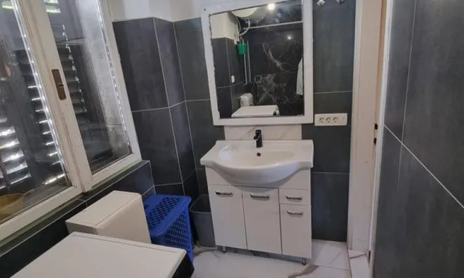 Недвижимость Four-room apartment in Koper: 11