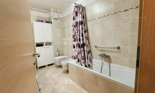 Недвижимость Three-room apartment Koper: 16