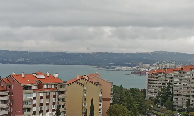 Недвижимость Two-room apartment in Koper: 11