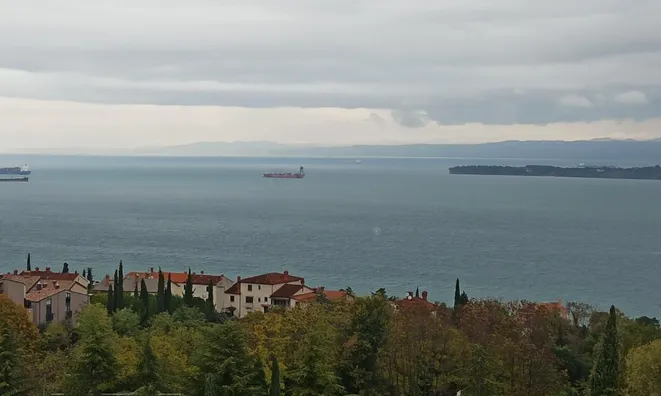 Недвижимость Two-room apartment in Koper: 12
