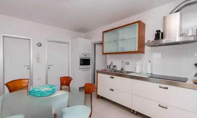 Недвижимость Two-room apartment in Piran: 10