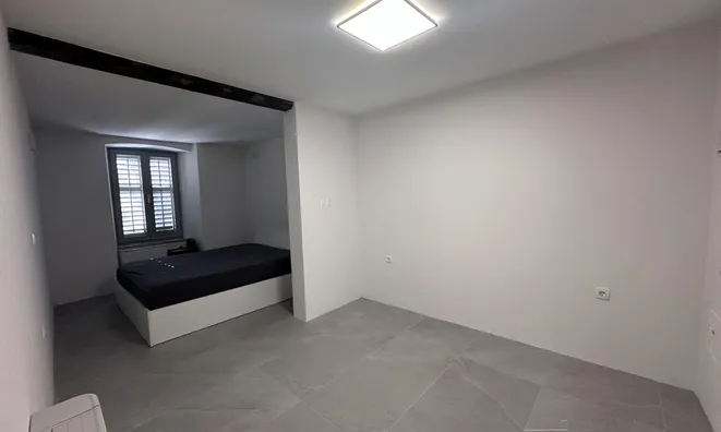 Недвижимость Three-room apartment Izola: 17
