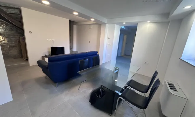 Недвижимость Three-room apartment in Izola: 9