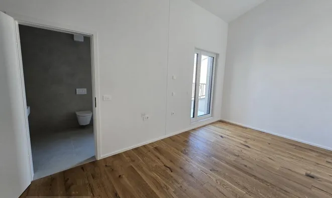 Недвижимость Four-room apartment Isola Residence Momento: 5