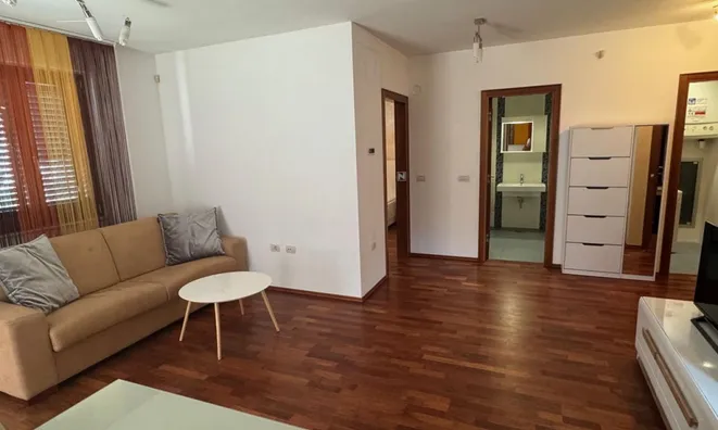 Недвижимость 2-room apartment Lucia: 10