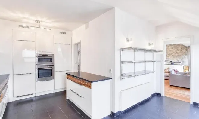 Недвижимость Attic flat 5 rooms: 2
