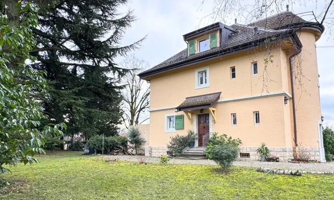 Недвижимость Single house 7 rooms: 5