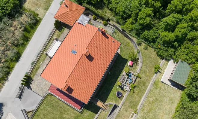 Недвижимость House, Corte.: 2