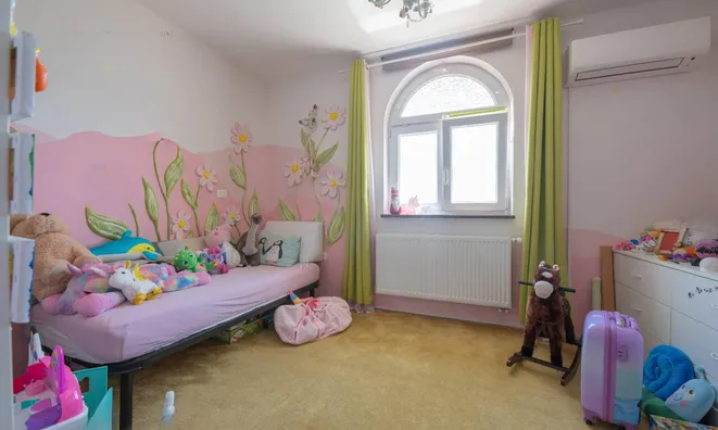 Недвижимость House, Corte.: 24