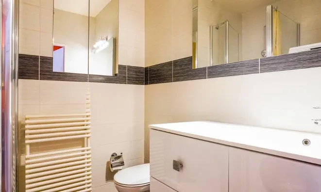 Недвижимость Apartment 4 rooms: 3