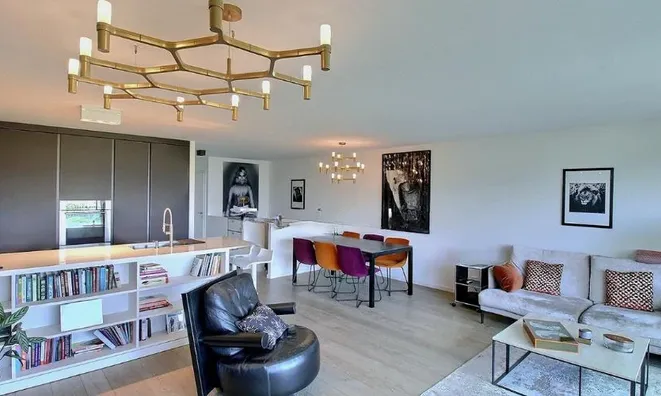 Недвижимость Apartment 4 rooms: 2