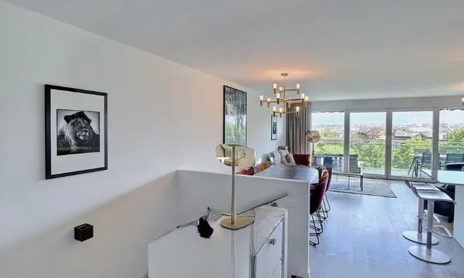 Недвижимость Apartment 4 rooms: 5