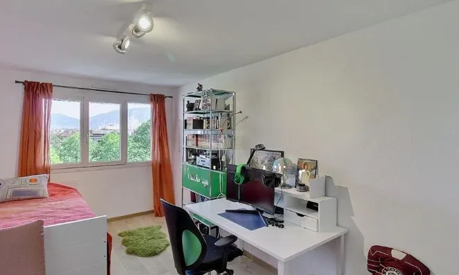 Недвижимость Apartment 4 rooms: 7