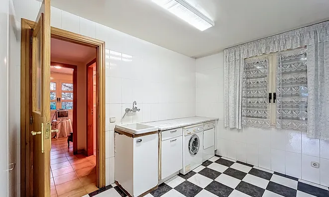 Недвижимость Chalet for sale in Escaldes Engordany with 9 bedrooms: 22