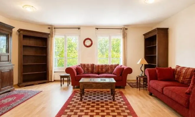 Недвижимость Apartment 4 rooms: 2