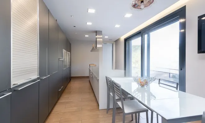 Недвижимость Spectacular Chalet in La Massana with Sun and Quality Finishes: 4