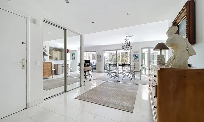 Недвижимость Apartment Cannes Center: 20