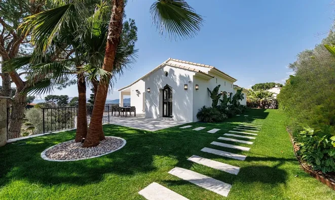 Недвижимость Villa Croix des Gardes: 3